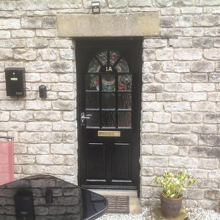 1A Market Square Tideswell Exterior photo